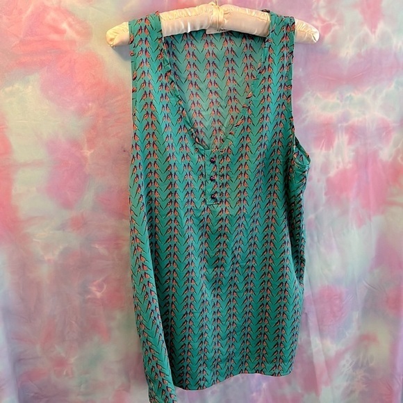 Everly Women’s Turquoise Bird Printed Sheer Sleeveless Blouse Top Size M - Picture 2 of 5